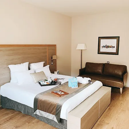 Vatel Hotel 4*